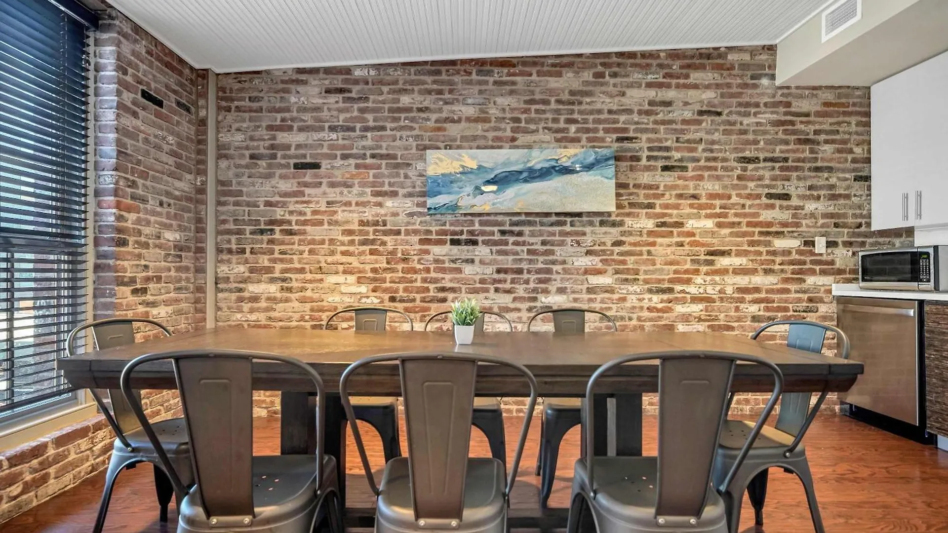 Ideal Spot Near 4Th Street Live & Local Dining ルイスビル アパート